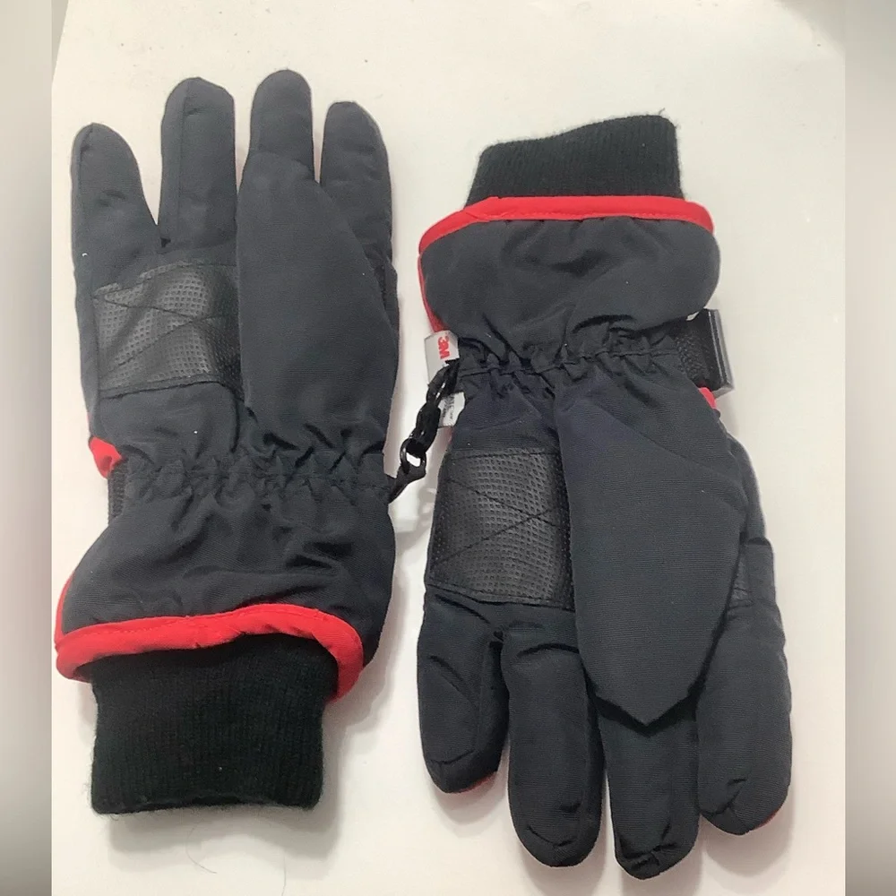 3M Thinsulate Kids Red Minnie Mouse Mittens size medium large